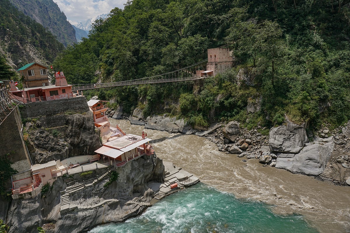 Vishnuprayag is the confluence of the Alaknanda and Dhauliganga rivers