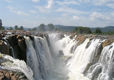 View of a majestic waterfall in Tamil Nadu
