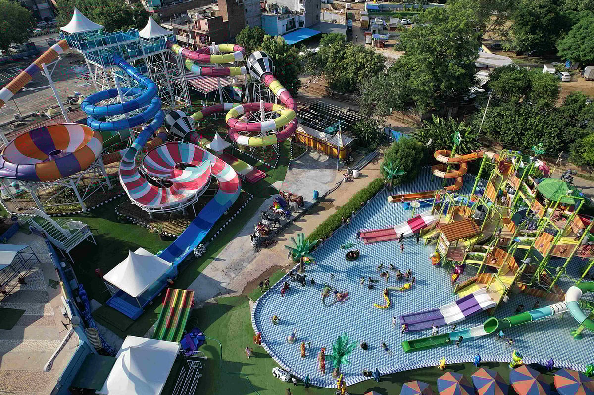 Located on the Old Delhi Gurgaon Road, the Fun ‘N’ Food Water and Amusement Park has a ton of water slides
