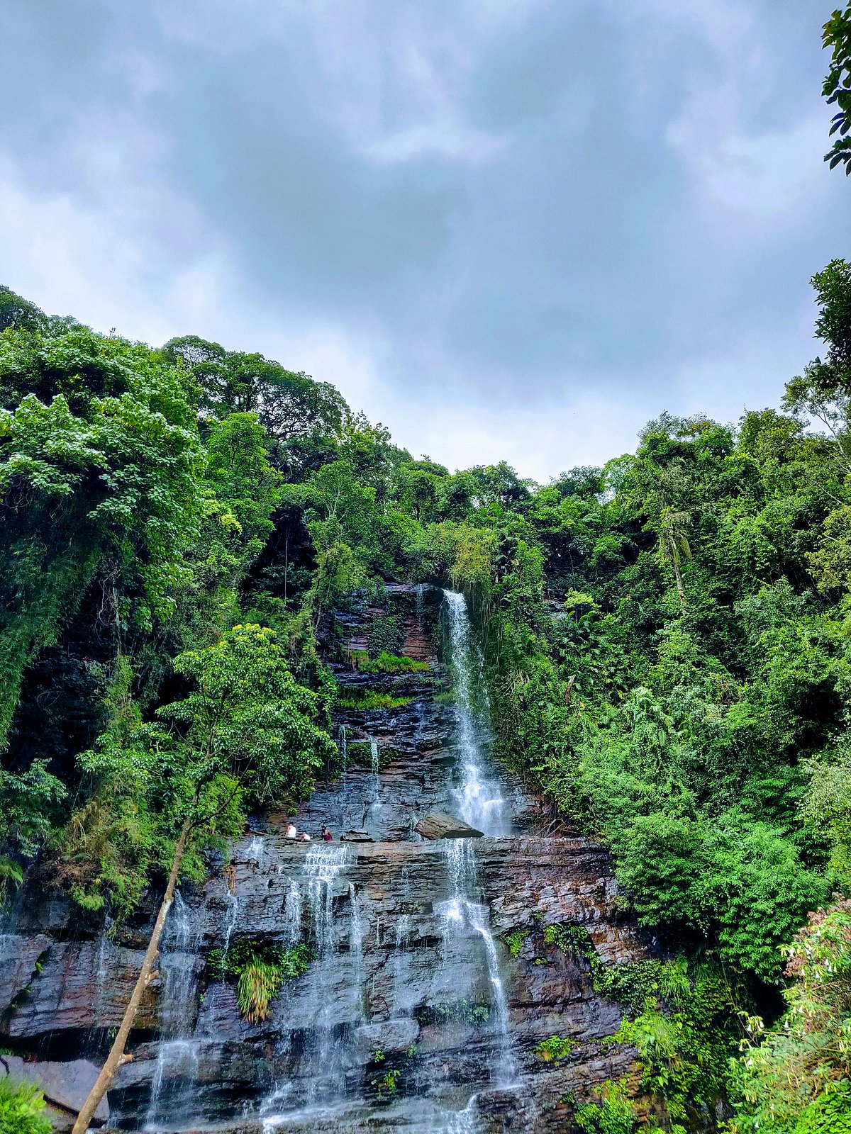 Jhari Falls is also known as Buttermilk Falls