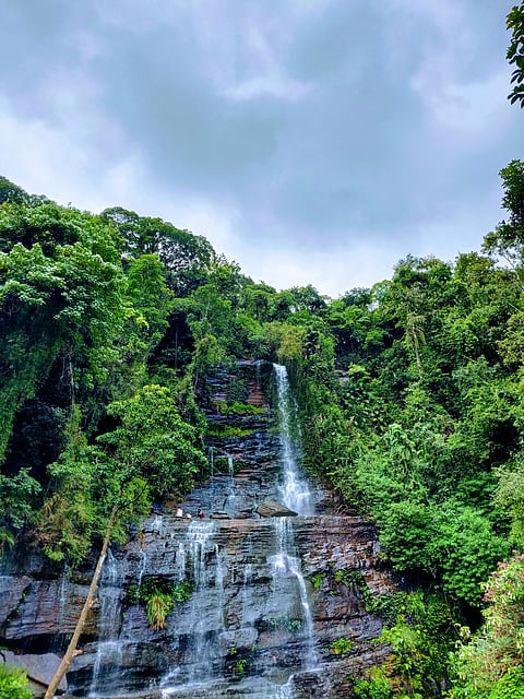 Jhari Falls is also known as Buttermilk Falls