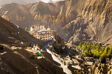 Shutterstock : The stunning Lamayuru Monastery in Ladakh