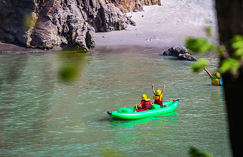 Children kayaking in Rishikesh