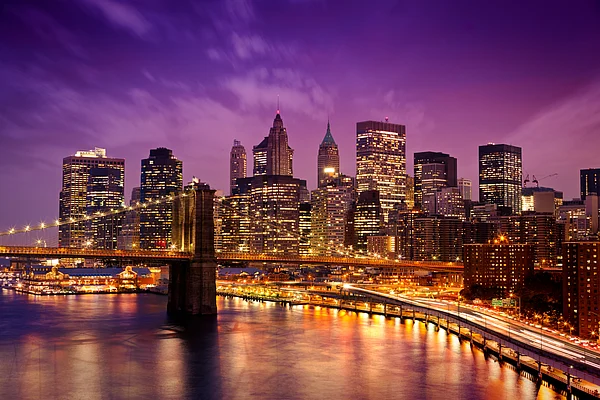 beboy/Shutterstock.com : The skyline of downtown New York City