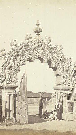Old print of the arched entrance of Lokranjan Mahal