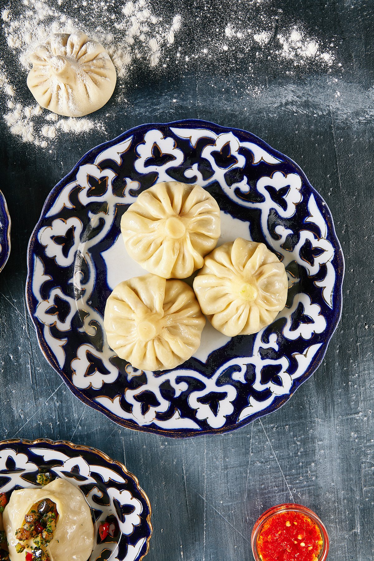 Shutterstock : Momos