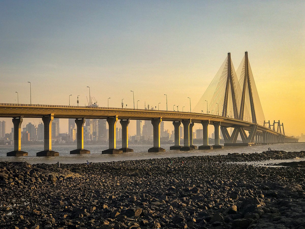 The Bandra-Worli Sealink in Mumbai : Photo by Sid Saxena on Unsplash