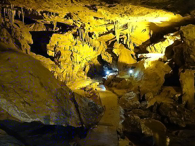 The Ngườm Ngao Cave