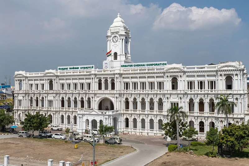 The structure is a stunning blend of Ionic and Corinthian styles