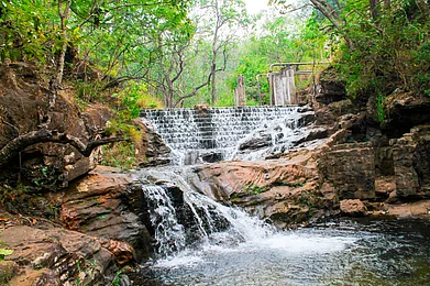 Shutterstock : A waterfall in Pachmarhi