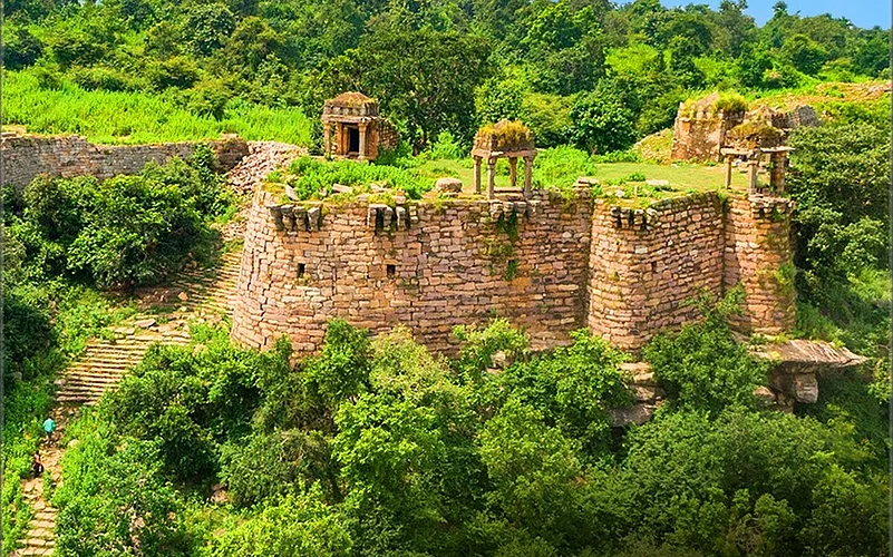 The ruins of Shergarh