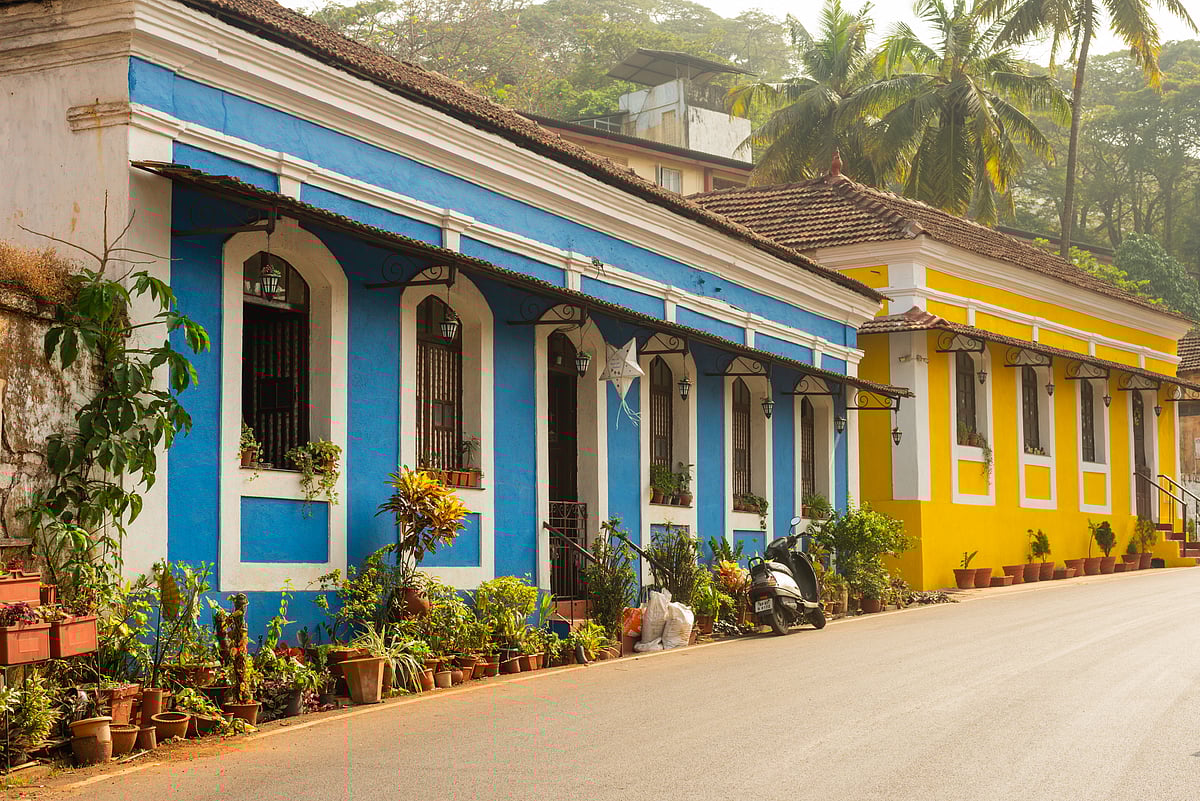 Blue and yellow house in Fontainhas 