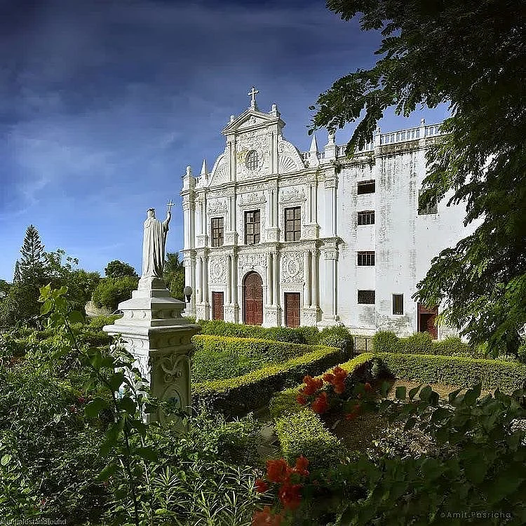 A view of Dius St. Paul’s Church