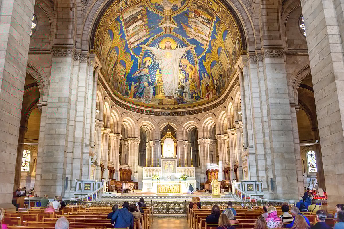 Inside the Basilique du Sacré-Cœur de Montmartre