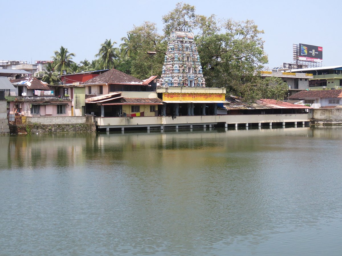 Shaji t / Shutterstock : Thali Temple, Kozhikode
