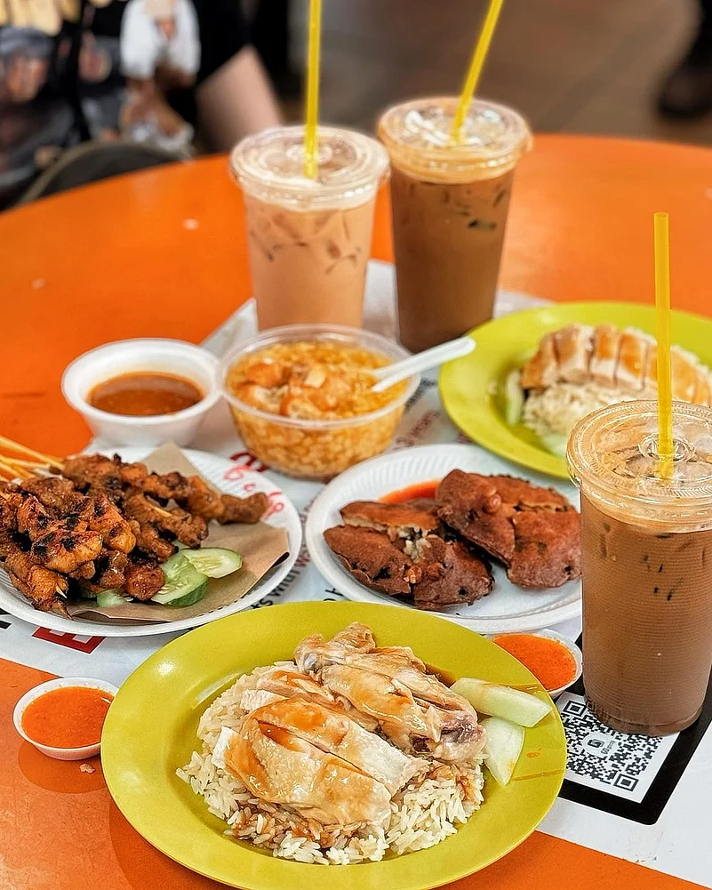 Maxwell Food Centre in Chinatown is bustling food court, without a Michelin-starred Hainanese chicken rice stall