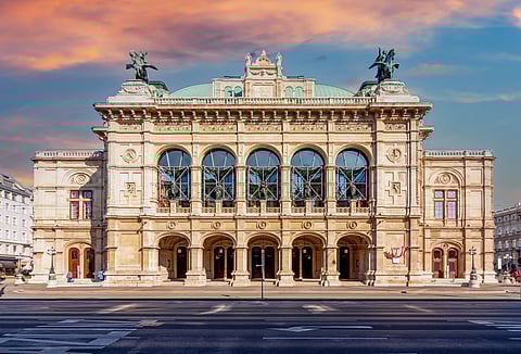 A tour of the Vienna State Opera starts at 9:00AM