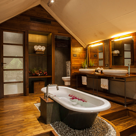 One of the bathrooms at Kaav