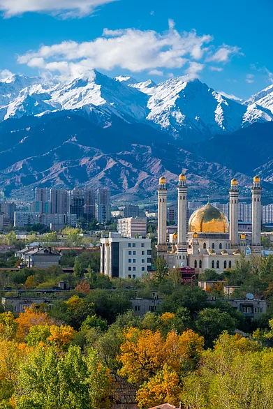 Shutterstock.com : The Central Mosque in Almaty