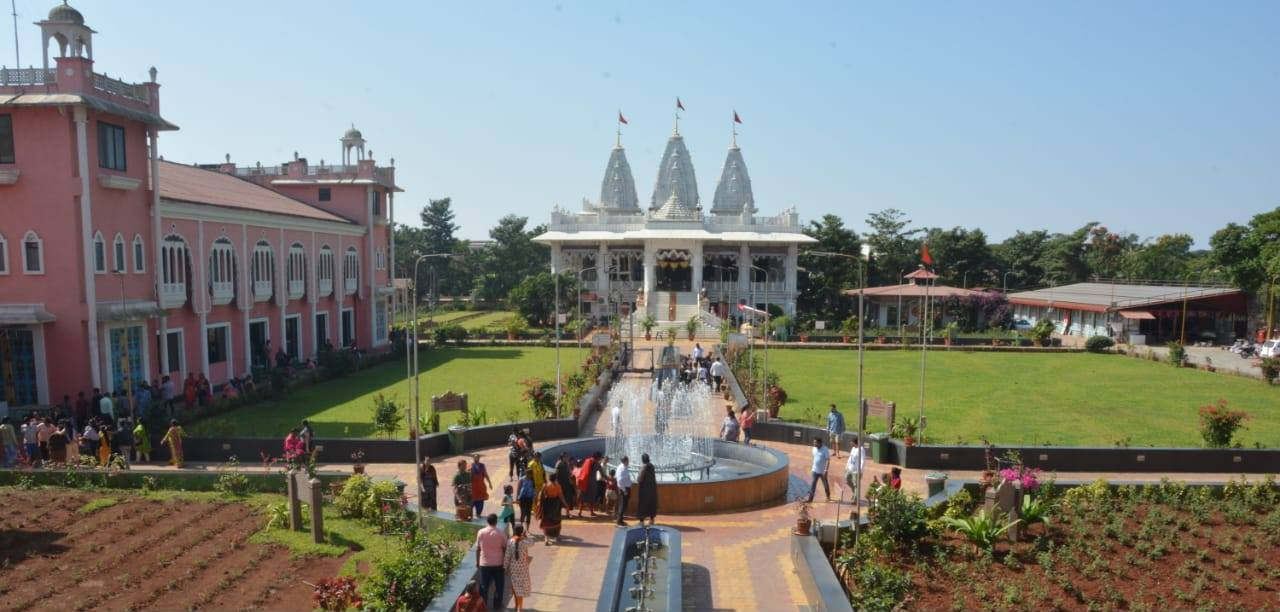 The Shree Narayani Dham Temple sprawls over 4.5 acres