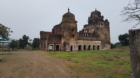 Ruins of the Gond monument, Moti Mahal, Ramnagar