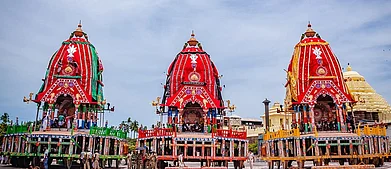 SJTA & Odisha Tourism/Facebook : The three chariots in front of the temple