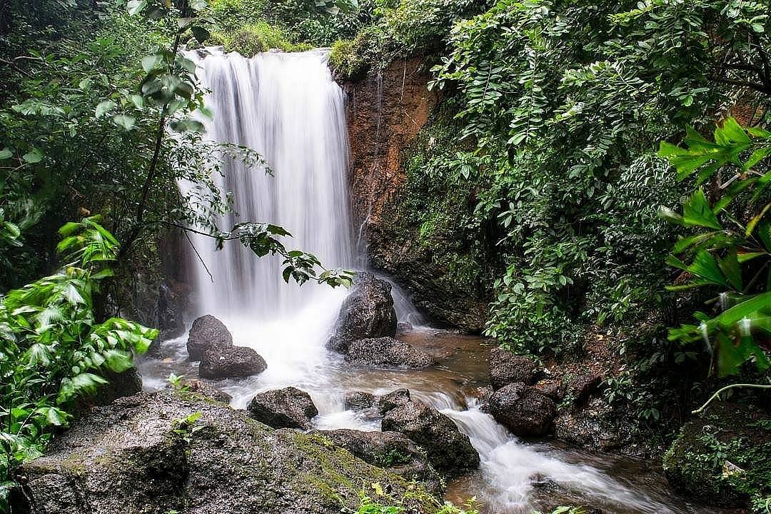 The Kesarval Falls are at their most resplendent during the monsoon season