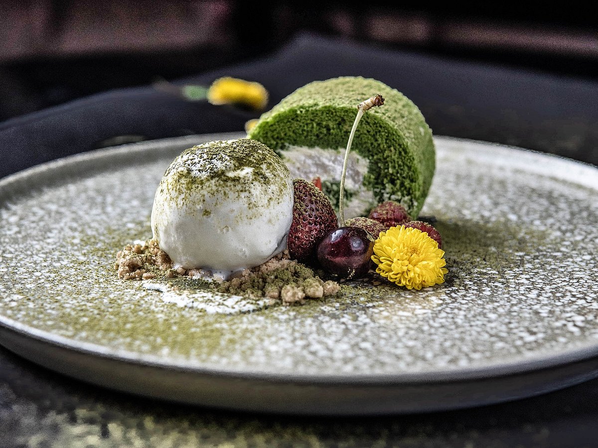 Matcha Roulade