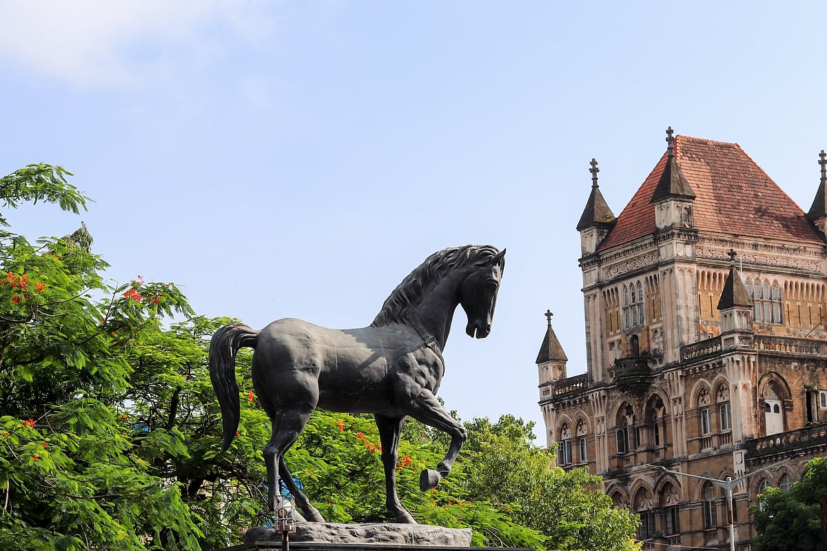 The Kala Ghoda statue