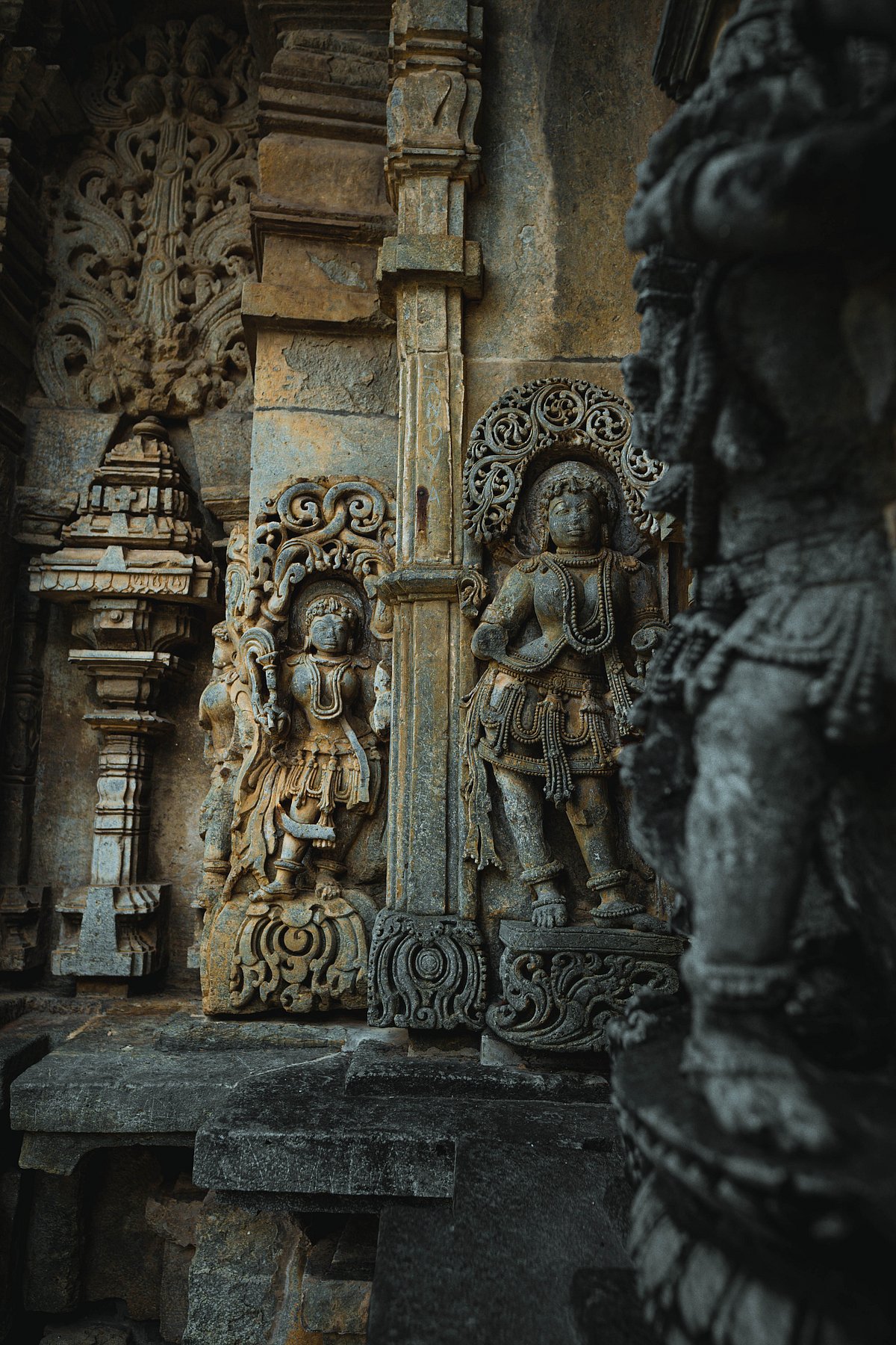 Shutterstock : Chennakeshava Temple in Belur is stone sculpture of the grand Hoysala architecture