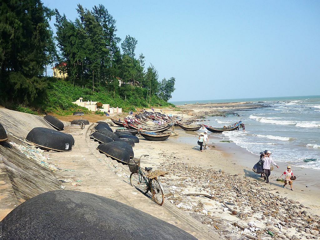 Vịnh Mốc fishing village, Vietnam