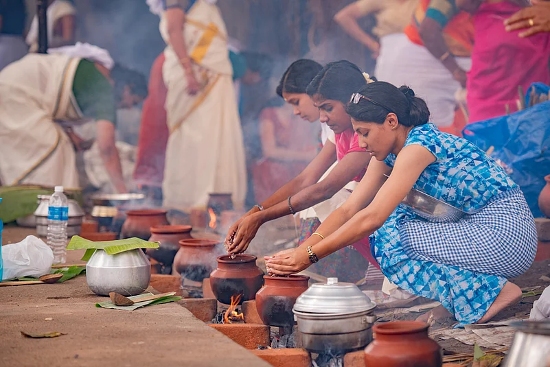 Women devotees on the occasion of Attukal Pongala