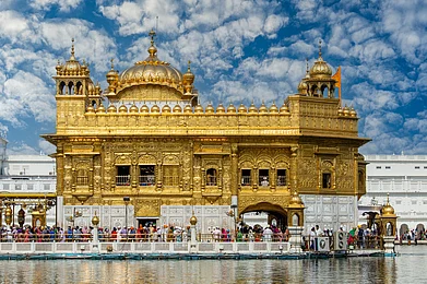 OlegD/Shutterstock : At the Golden Temple in Amritsar