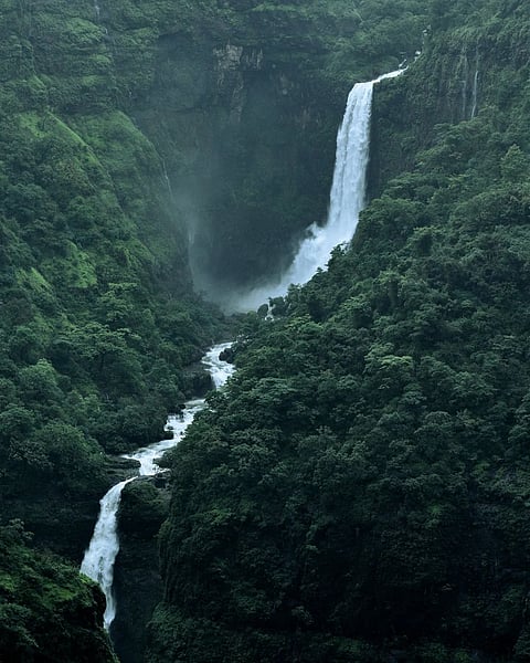 A view of the Kune Falls