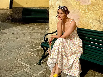 manushi_chhillar/Instagram : Hindi movie actor and model Manushi Chhillar in Tuscany, Italy