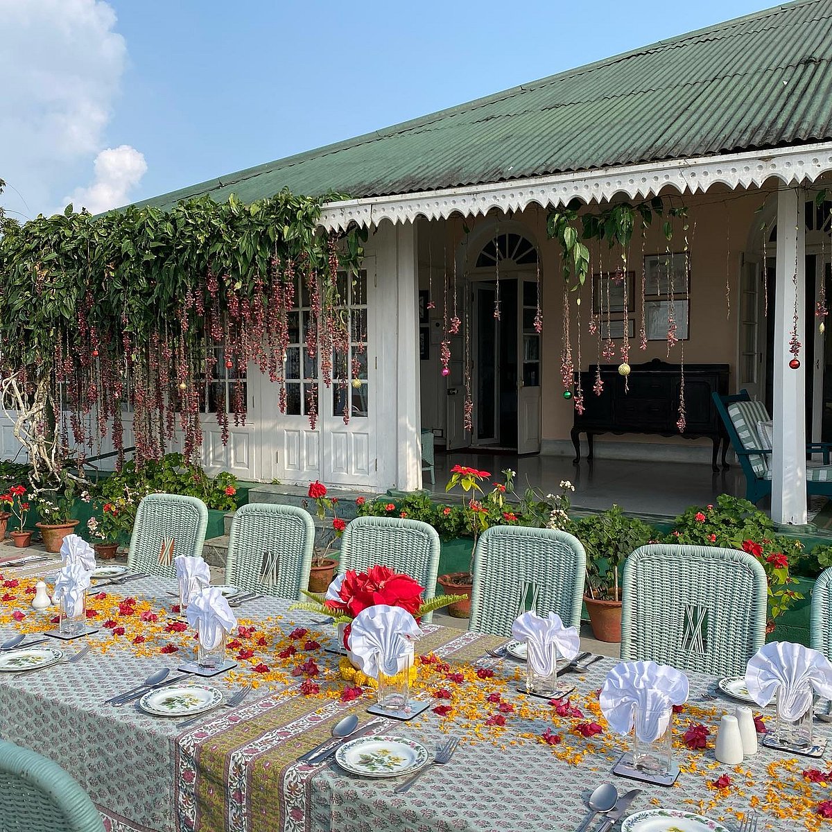 Tea plantations make for a perfect micro wedding venue. Seen here is the Glenburn Tea Estate and Boutique Hotel in Darjeeling