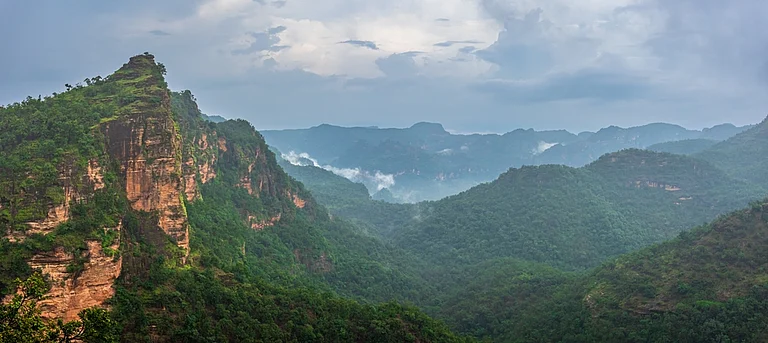 Panoramic view of Pachmarhi from Priyadarshini Point - Amit kg/Shutterstock
