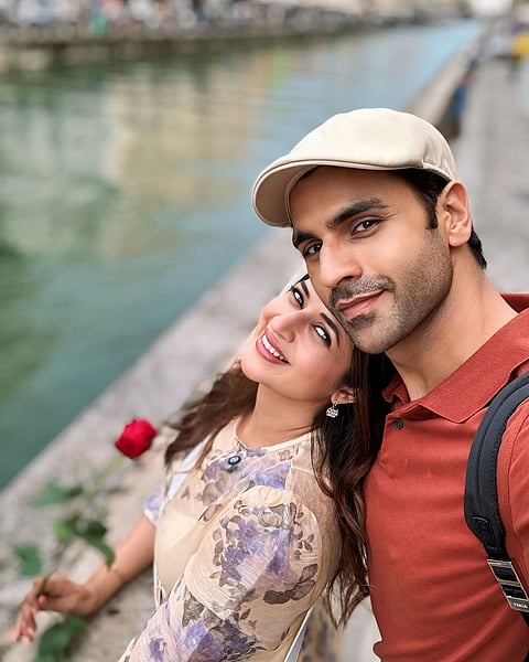 Divyanka Tripathi and Vivek Dahiya enjoy at romantic vacation in Europe