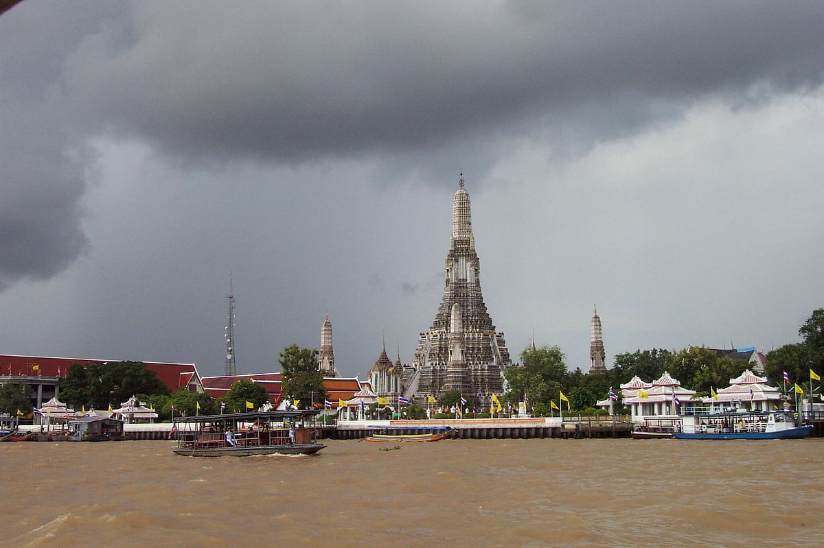 Monsoon rides on the Chao Phraya