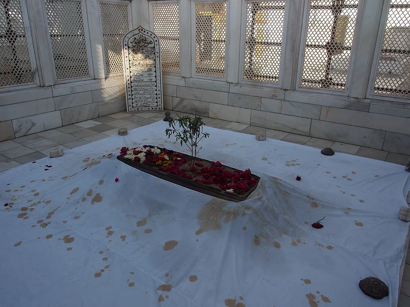 Aurangzebs Tomb in Khuldabad