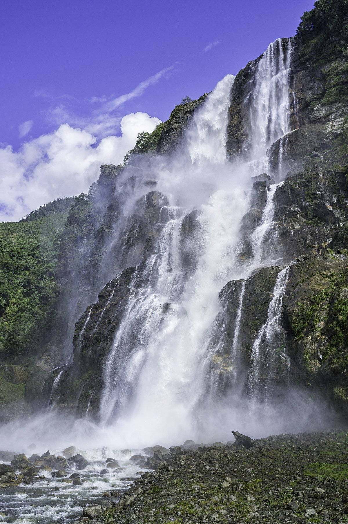 Shutterstock : A waterfall in Tawang, Arunachal Pradesh