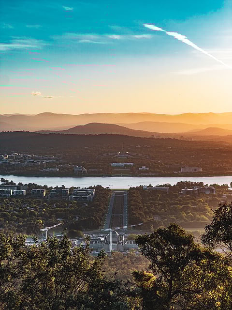 The Mount Ainslie lookout offers a stunning view of the Canberra city