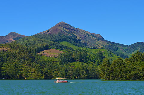 Boating on Kundala Lake