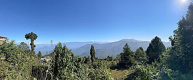 SARFORAZ, CC BY-SA 4.0/ Wikimedia Commons : View of Kanchanjunga from Kalimpong