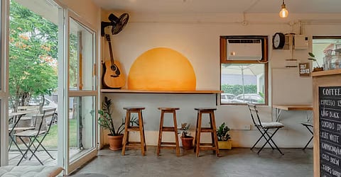 Toops is a quaint, new addition to the coffee landscape of Jubillee Hills