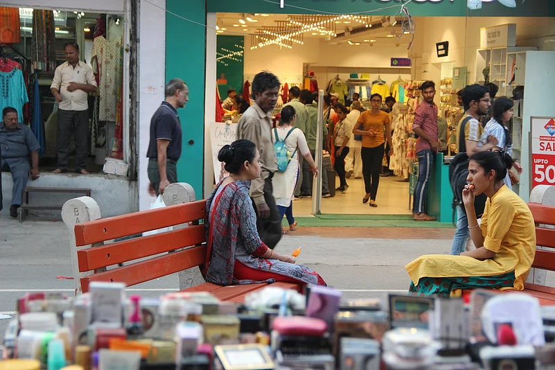 Scenes from Ajmal Khan Road at the Karol Bagh Market