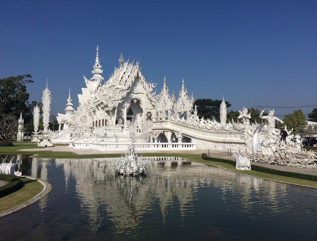 Wot Rung Khon in Chiang Rai