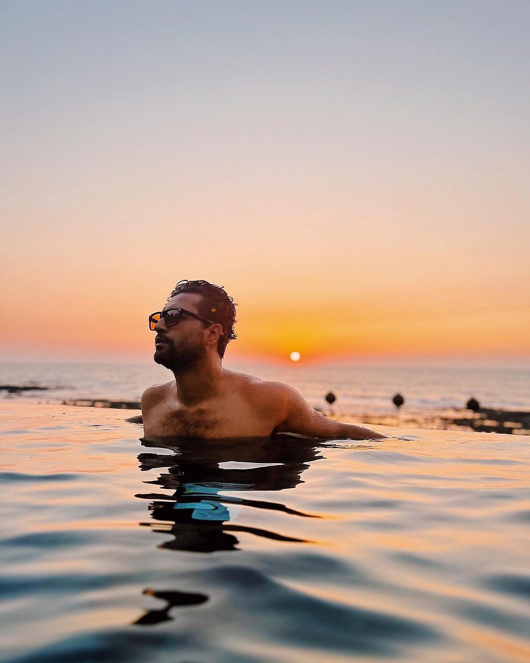 vickykaushal09/Instagram : Vicky Kaushal relaxes in a swimming pool