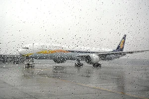 jayk67/Shutterstock : Flights and airport services were temporarily halted on July 8 at Chhatrapati Shivaji Maharaj International Airport