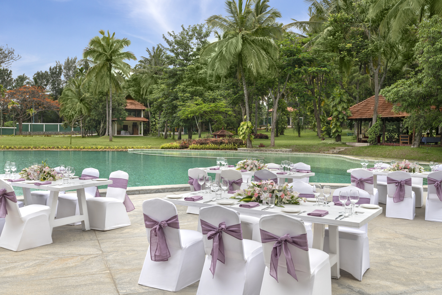 Big Banyan Wines works with a third party to decorate the venue, supply live music and hire the services of a DJ